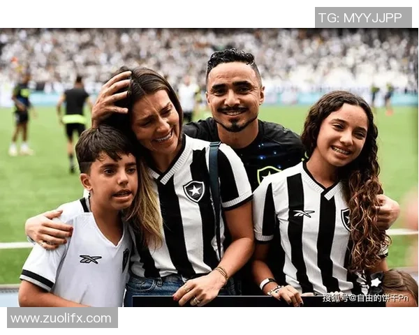 国际足球明星退役后的人生转折与新篇章探索 国际足球明星退役后的人生转折与新篇章探索